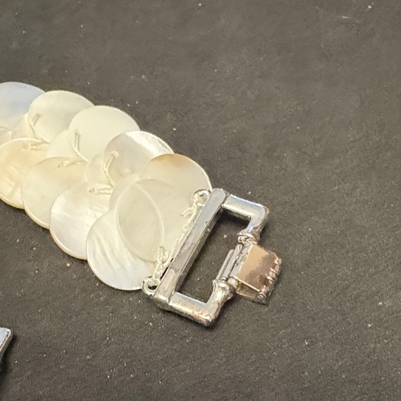 Elegant SNO Sweden Mother Of Pearl Bracelet - Picture 5 of 11